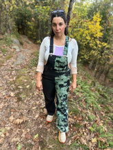 Load image into Gallery viewer, Turqs &amp; Caicos
